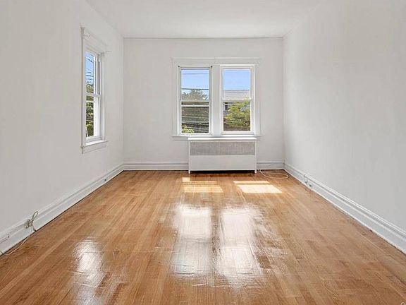 4th image of 471 Kimball Ave #2