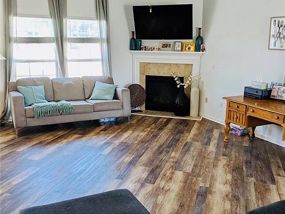 4th image of 4502 Vineyard Dr