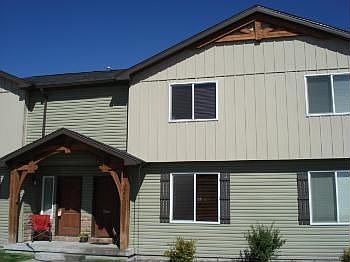 1st image of 484 Blackhawk Dr