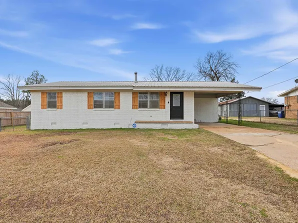 918 S Fir St, Beebe, AR 72012