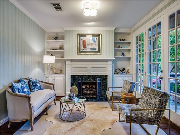 5th image of 4671 S Versailles Ave