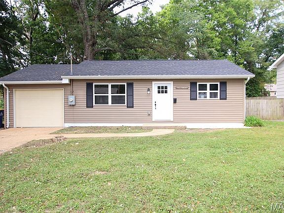 2nd image of 17 Richardson Dr