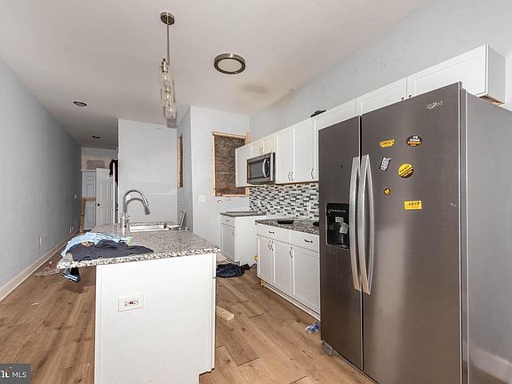 3rd image of 2113 McCulloh St