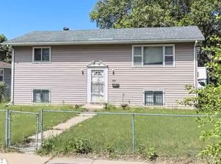 1525 Dupont Ave N, Minneapolis, MN 55411