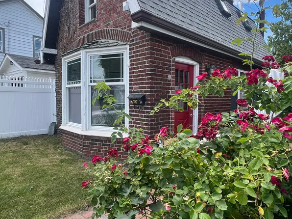 25 S Hobart St, Brighton, MA 02135