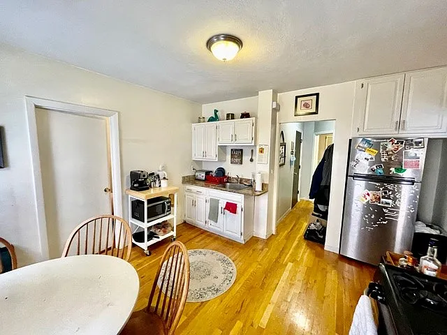 8 Margaret St #3 — Photo 5