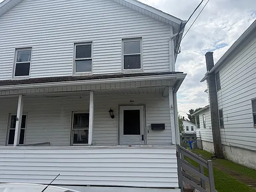 10 Pugh St Photo 1