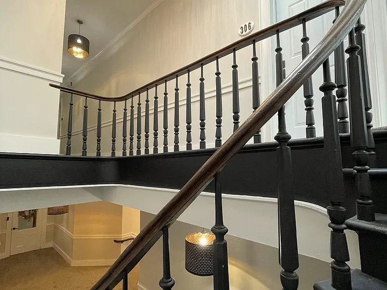 110 Baldwin Street Foyer