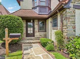 12 Windsor Cir, Springfield, PA 19064