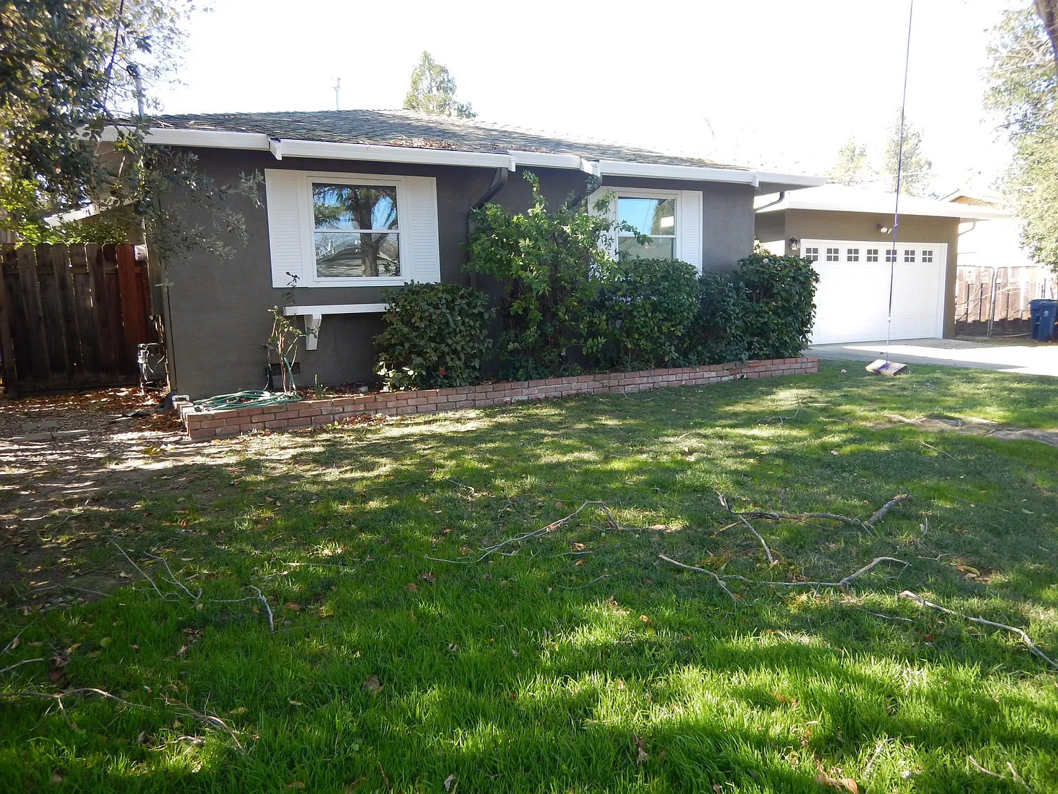 3 bed, 1188 sqft, $3,000 — Photo 2