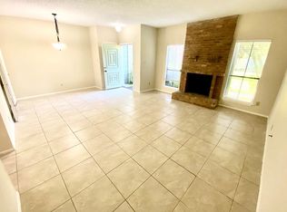 8323 Wednesbury Ln, Houston, TX 77074