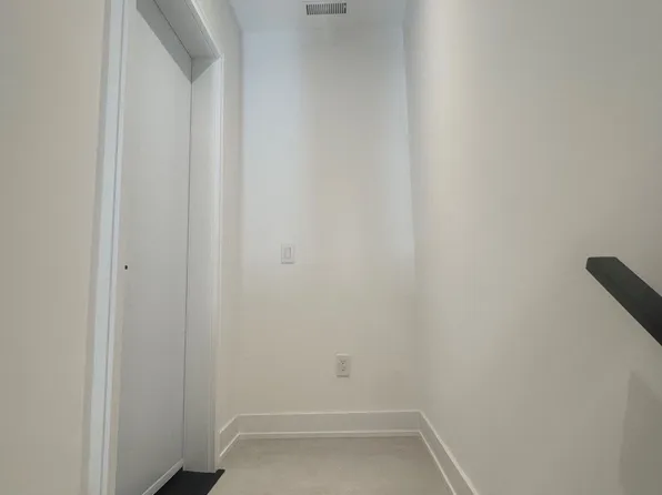 222 Belgravia Ave, Toronto, ON