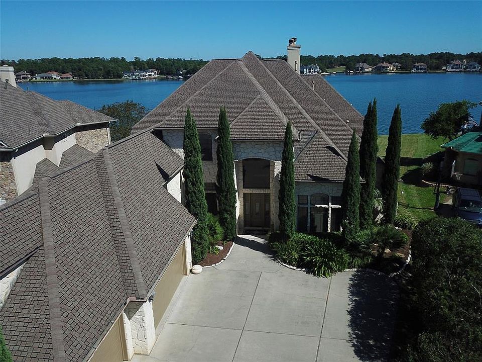 1st image of 18703 W Cool Breeze Ln