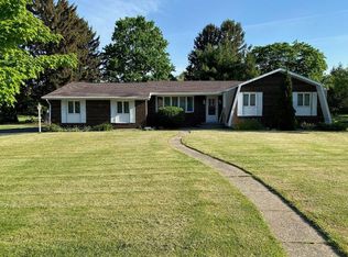 1178 Greenfield Dr, Erie, PA