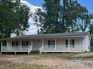 6755 Davis Dr, Douglasville, GA 30134