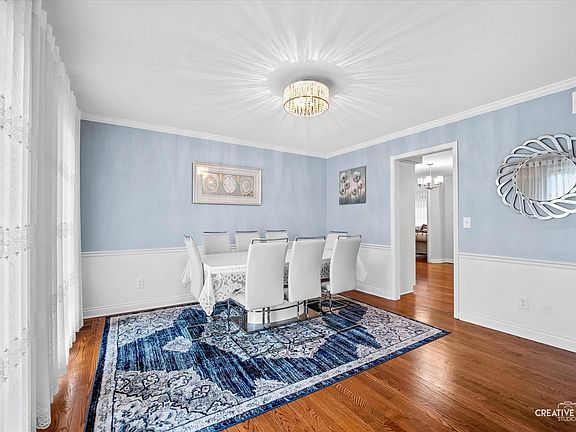 5th image of 45 Briargate Cir