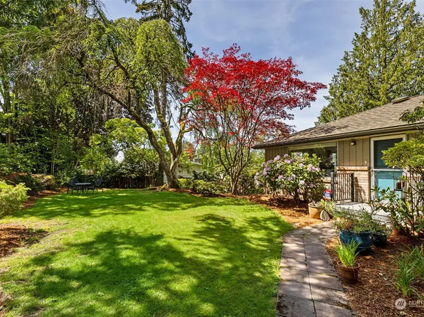 424 SW Normandy Road, Normandy Park, WA 98166