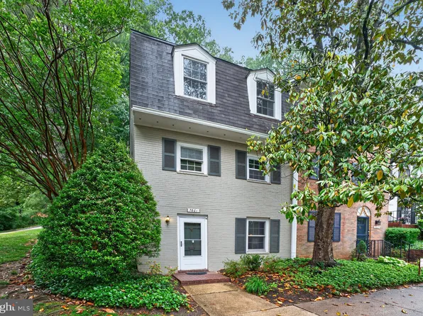 7601 Tiverton Dr, Springfield, VA 22152