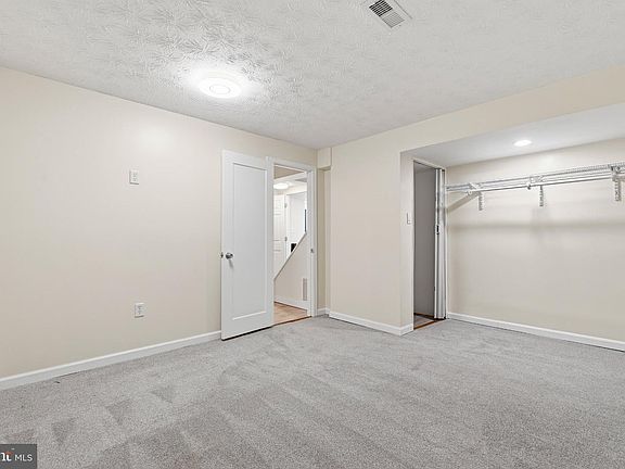 3rd image of 7845 Metacomet Rd