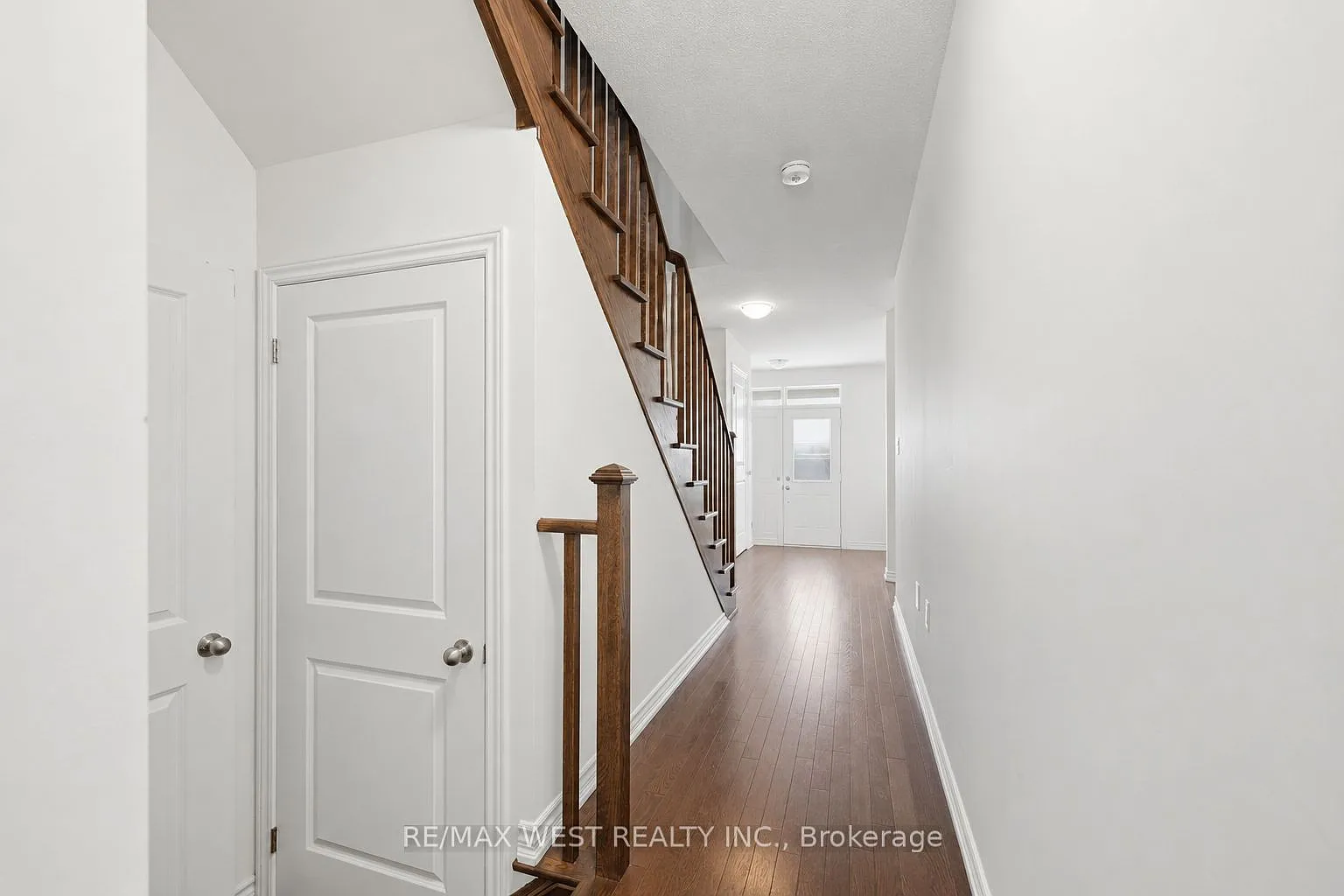 3 bed, $3,800 — Photo 4