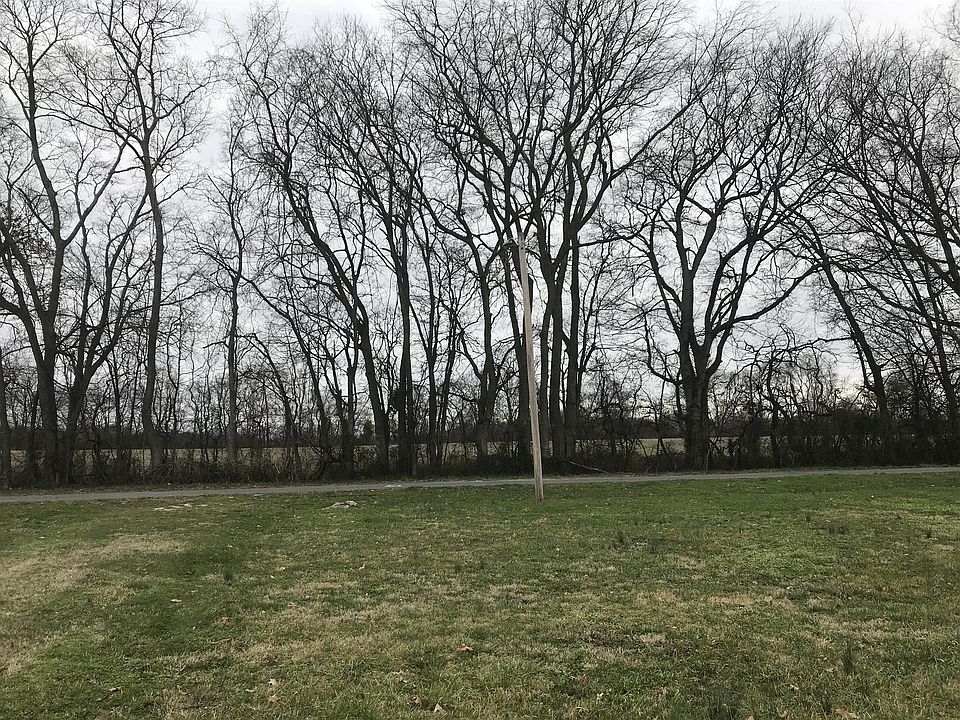 2nd image of 210 Texas Ave
