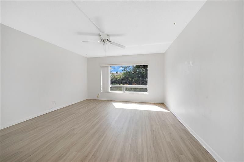1st image of 4291 NW 9th Ave APT 104