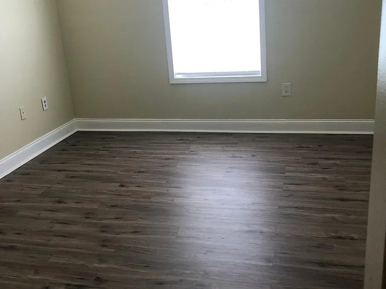 136 Centennial Cir — Photo 3