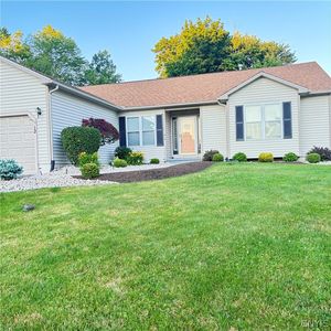 12 Orangewood Dr, Liverpool, NY, 13090