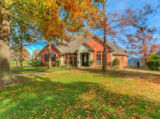 4000 Stonebridge Ct, Yukon, OK 73099