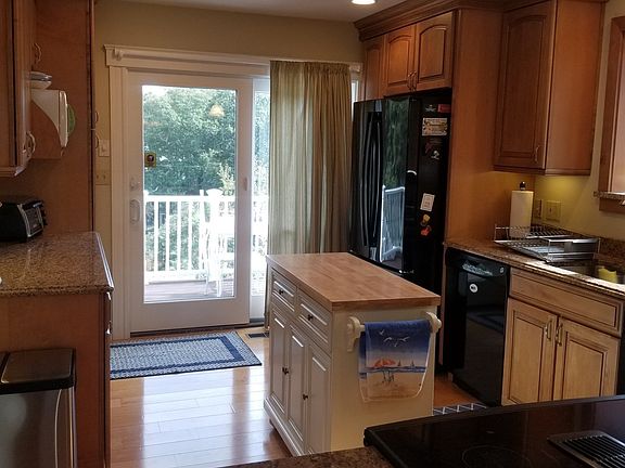 5th image of 11 Charlemont Rd