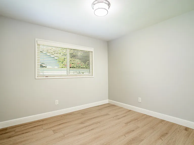 7201 Slater Ave — Photo 24