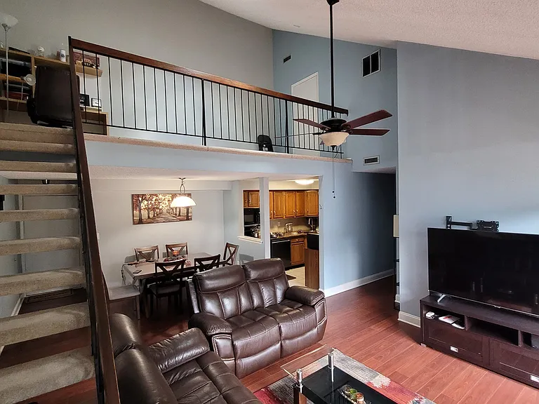 512 Aspen Dr #512 — Photo 3
