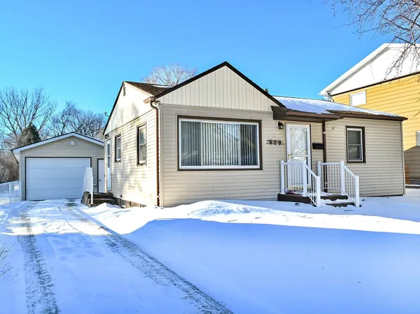 609 22nd St NW, Minot, ND 58703