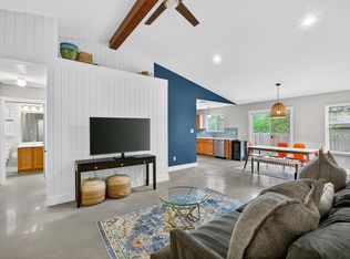 1182 Waller St, Austin, TX 78702