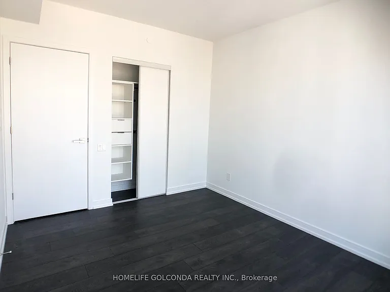 3 Gloucester St #2302 — Photo 12