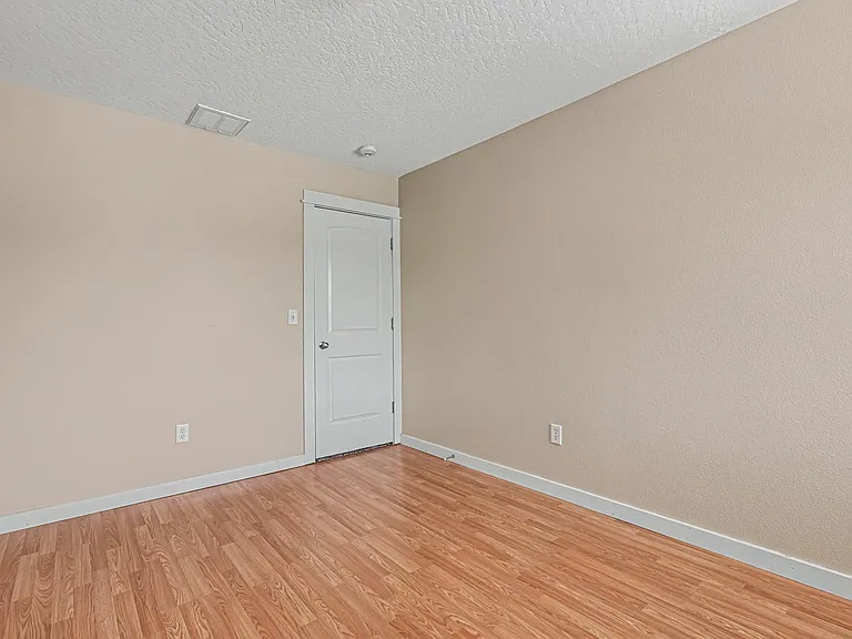 18327 Buckeye Pl — Photo 24