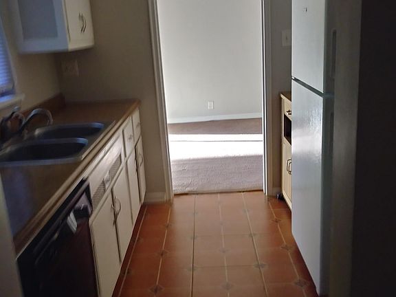 2nd image of 2366 S Patterson Blvd APT 18