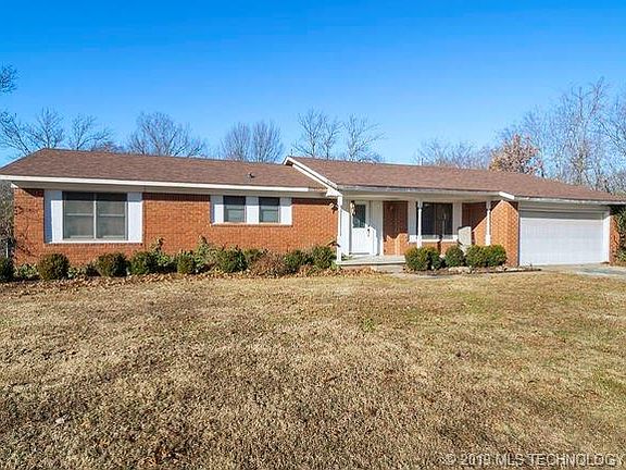 2nd image of 759 Valentine Ln