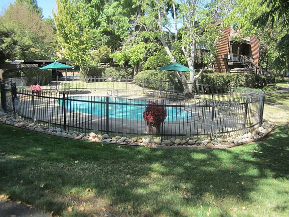 Woodside Pool 3_09302015