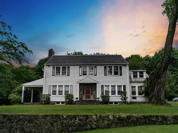 251 High St, Monroe, NY 10950