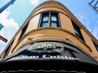 1400 W Taylor St #7, Chicago, IL 60607