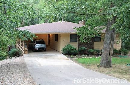 Large Front Yard : Located at the end of a cul-de-sac