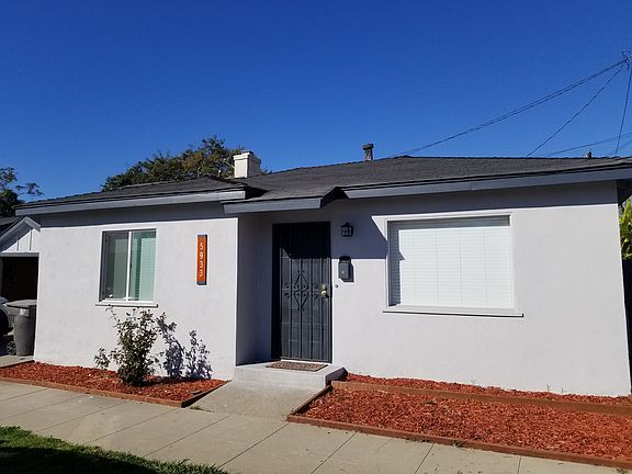 2nd image of 5933 N Gaviota Ave