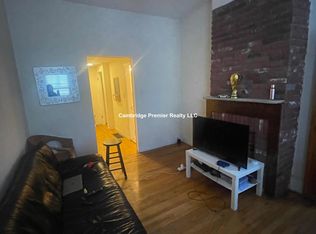 33 Sciarappa St #1A, Cambridge, MA 02141