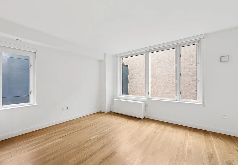 501 E 74th St #9F — Photo 3
