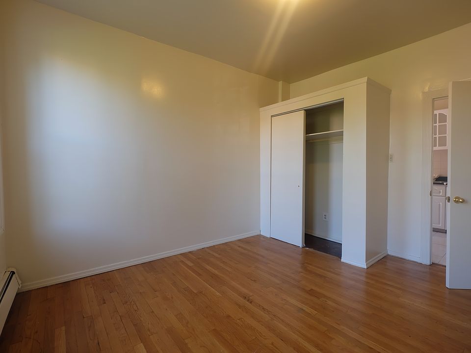 2nd image of 369 Milford St APT 2