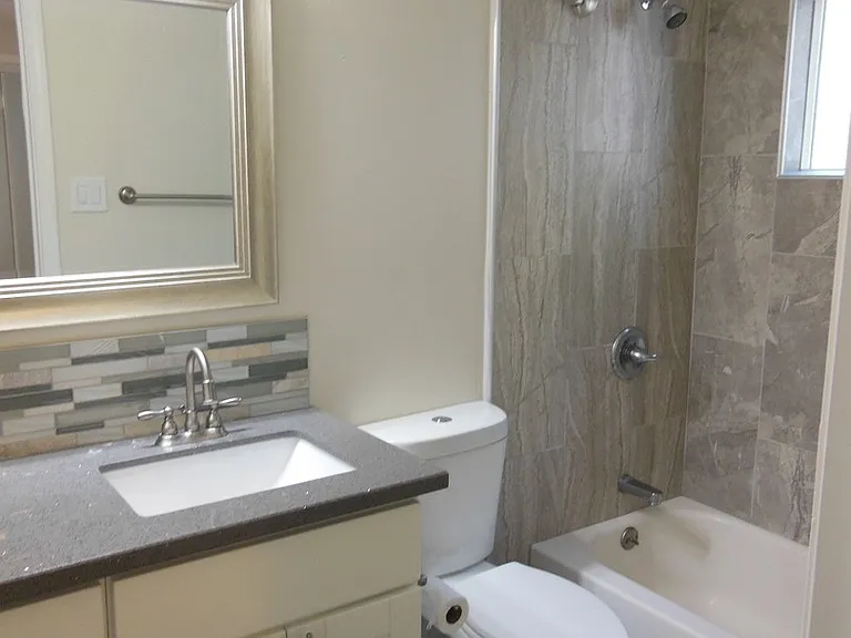 525 Walnut St — Photo 8
