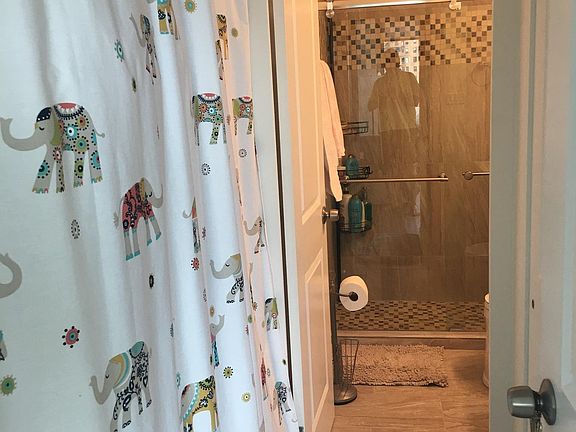4th image of 3600 N Lake Shore Dr APT 817