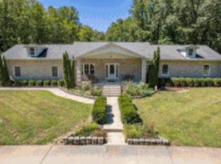 9509 Collie Rd, Terre Haute, IN 47802