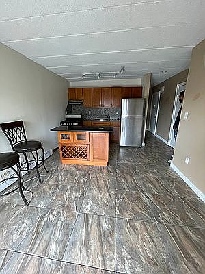 2nd image of 2127 21st Ave APT 3F